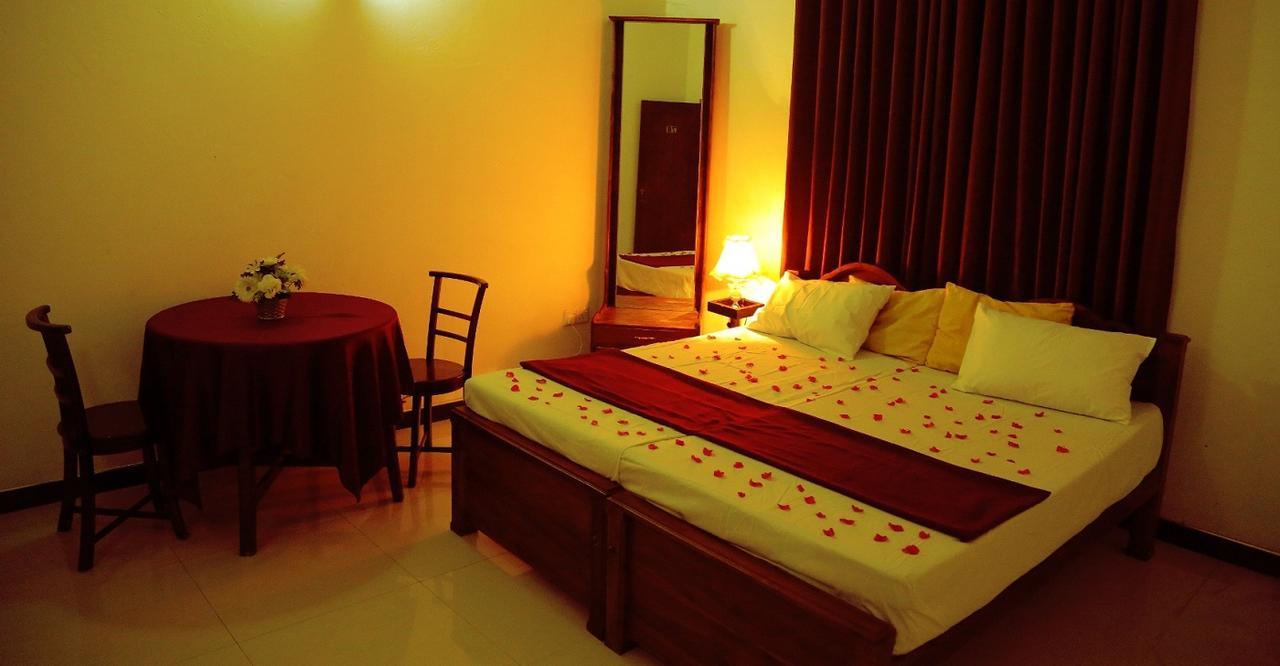 Grand Hilton Hotel Negombo Ngoại thất bức ảnh